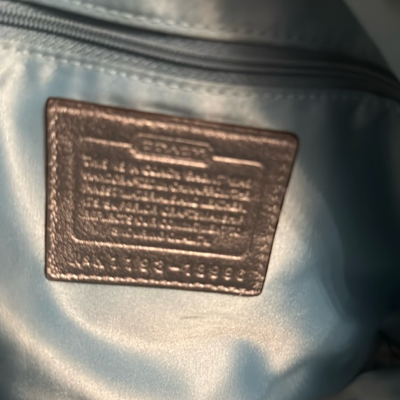 Coach Poppy Metallic Silver Leather Shoulder/Crossbody Bag with Silver Hardware - Picture 5 of 16